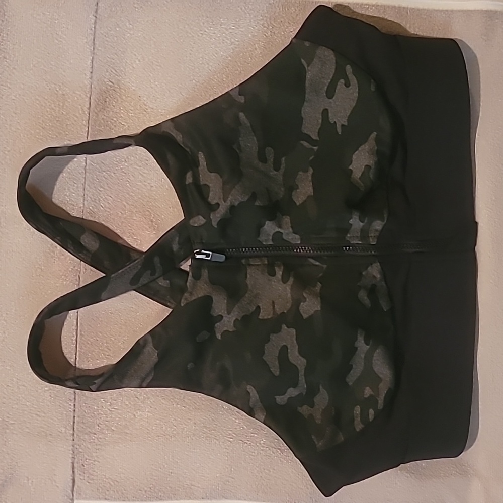 FABLETICS sports bra